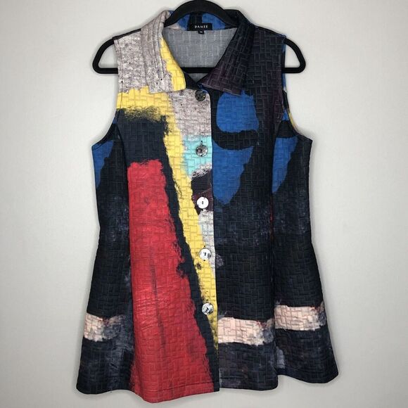 Tops - Damee Women's Medium‎ Wearable Art Button Front Sleeveless Quilted Tunic Top